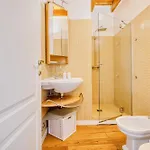 Easylife - - Cinque Giornate 46 - Di *